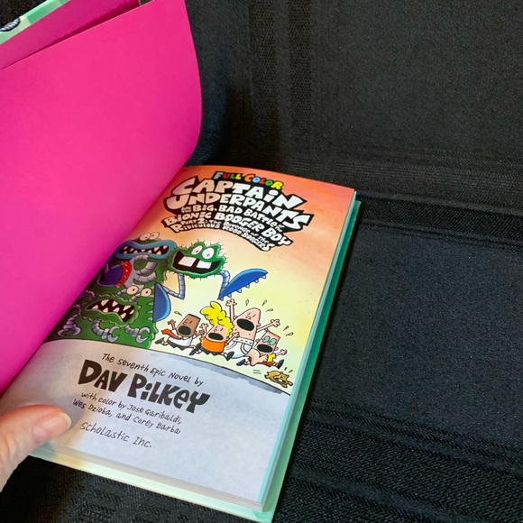 2 Dav Pilkey book bundle - Captain Underpants & Dog Man - Picture 3 of 12